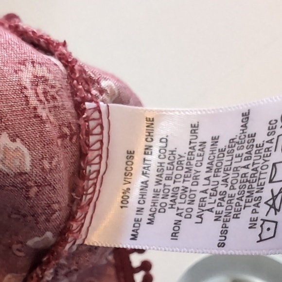 Harlow Red Boho Floral Tank Top | Size M Sleeveless Blouse with Pom Trim - Picture 5 of 8